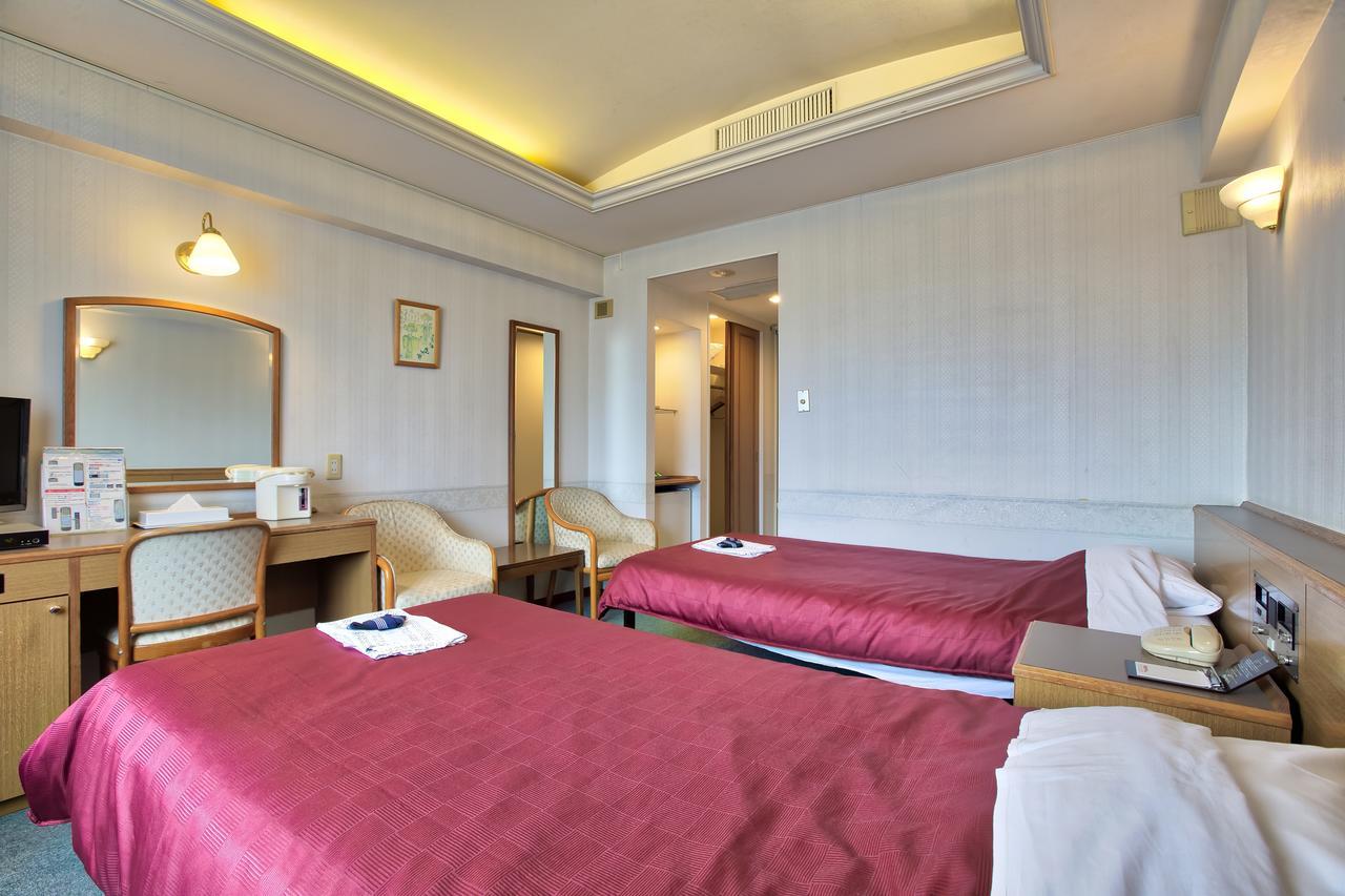 Okinawa Hotel Naha Bagian luar foto